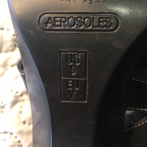 Strappy sandal heels - Picture 8 of 9